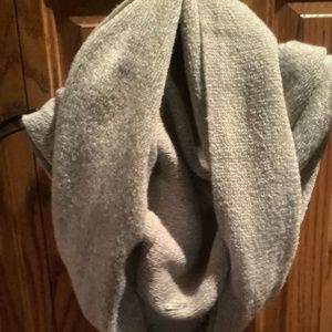 2/$15. Ladies long Calvin Klein scarf